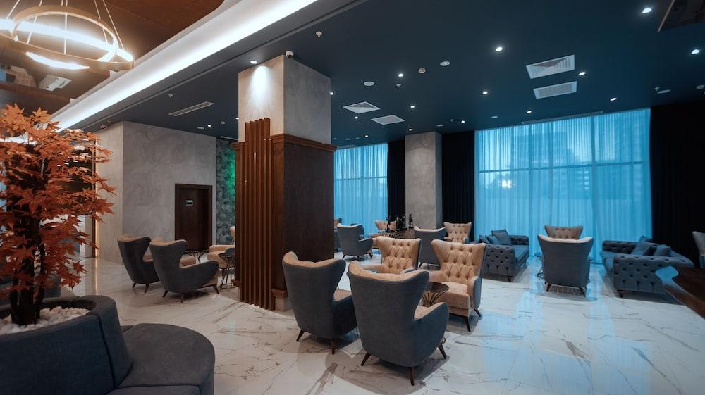 Midtown Hotel Baku Ngoại thất bức ảnh