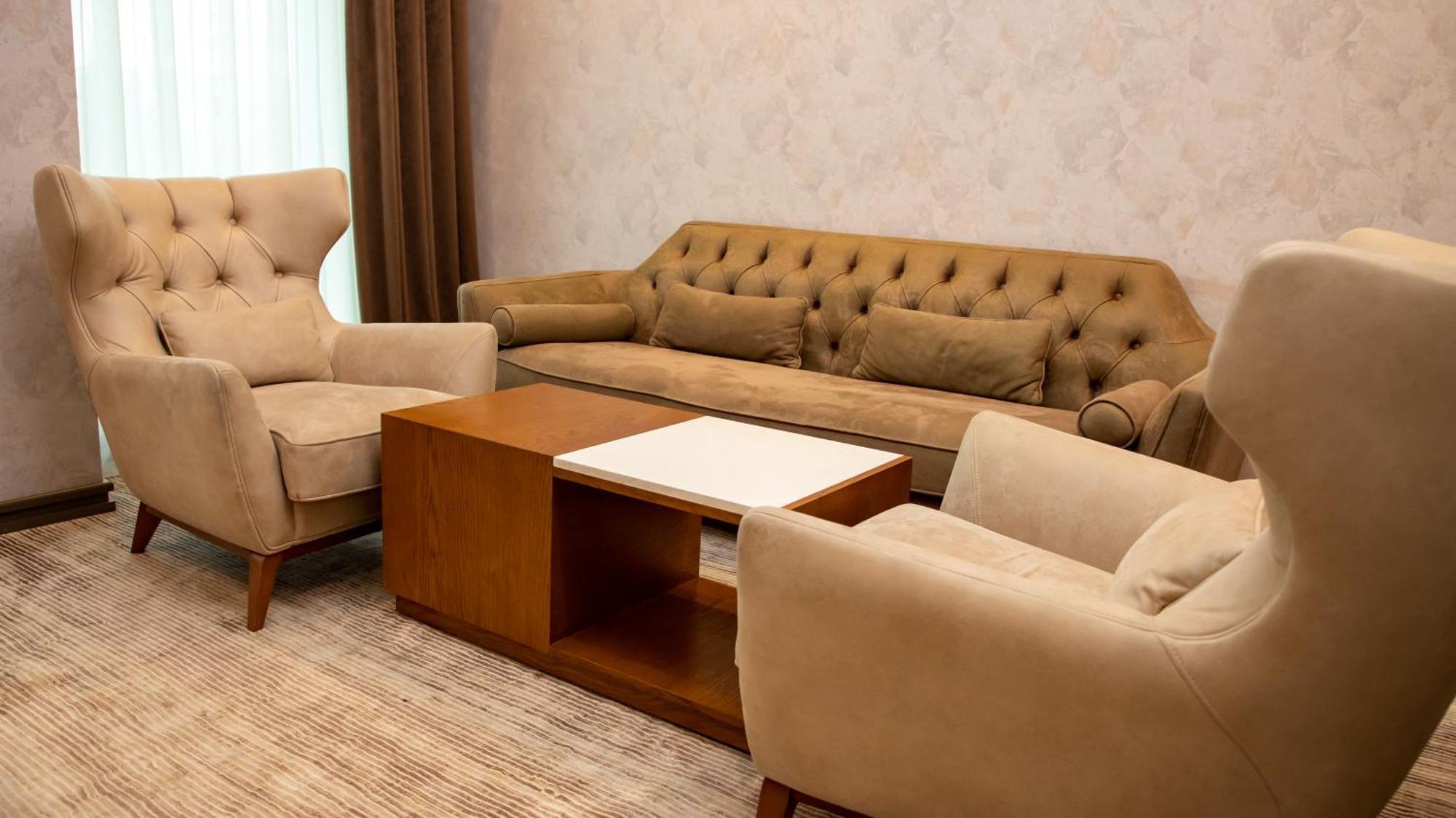 Midtown Hotel Baku Ngoại thất bức ảnh