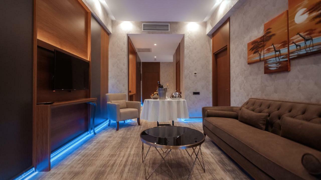 Midtown Hotel Baku Ngoại thất bức ảnh
