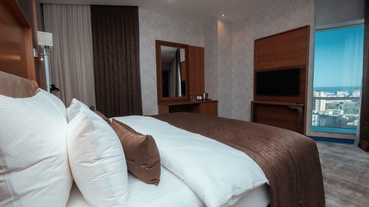 Midtown Hotel Baku Ngoại thất bức ảnh